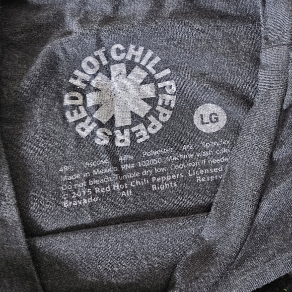 Bundle of 2 Women's Muscle Tanks, Large - Picture 3 of 5